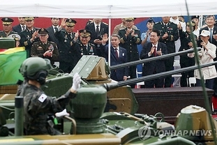 10년만에 국군의 날 시가행진, 윤대통령 참여