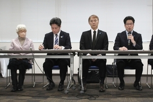 일본 납치 피해자 가족, "대북 제재 해제로 전원 귀국" 제안