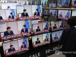 [지만호의 시사논평] 대통령과 이 대표의 아쉬운 만남 2시간 기사 이미지