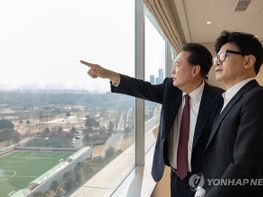 이념 가치 배제한 중도 실용은 틀렸다!!! 기사 이미지