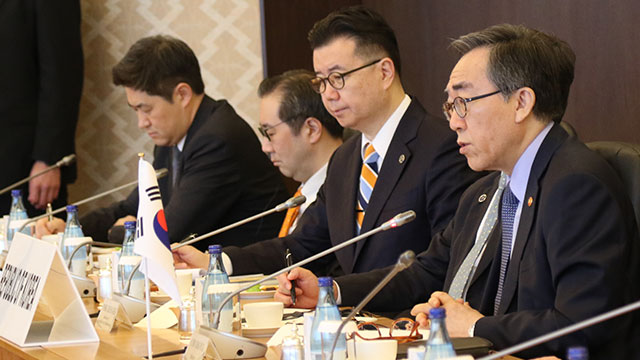 한·일·중 외교장관회의 “북한의 잘못된 행동 보상받아선 안돼” 기사 이미지