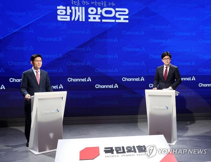 김문수 "탄핵 책임 한동훈·안철수" 기사 이미지