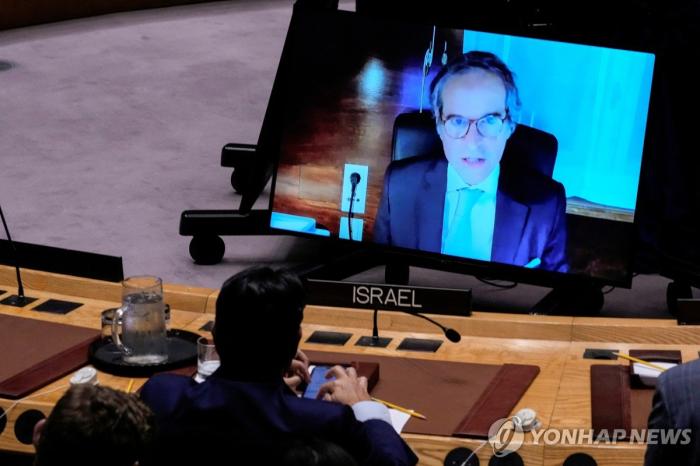 이스라엘 공습에 나탄즈 핵시설 파괴 기사 이미지