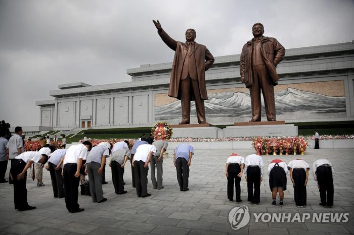 [기자생각] 노동신문, ‘우리 인민이 굳게 믿는 힘’ 기사 이미지