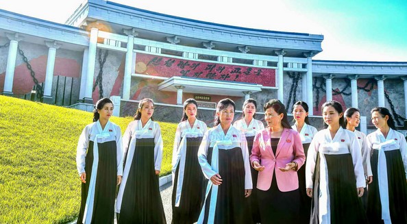 [북한 돋보기] 북한의 ‘녀성찬가’는 독재 미화의 가면일 뿐이다. 기사 이미지
