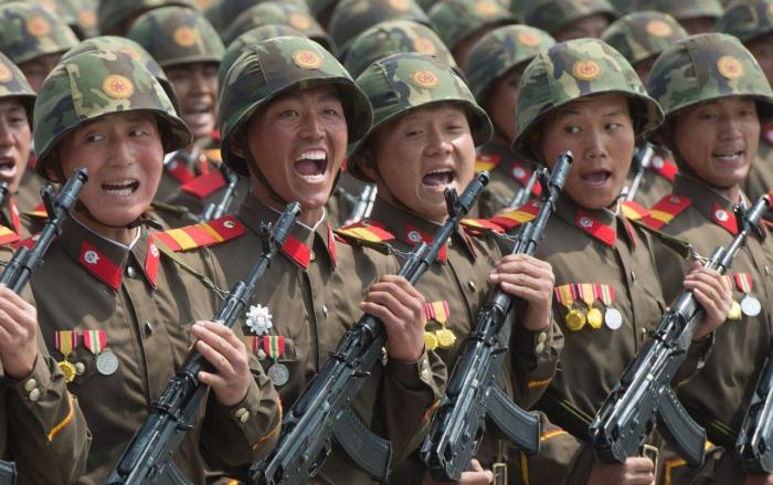 [기자생각] 북한의 ‘백두산정신’ 선전, 과거 미화로 현재 위기 덮기 기사 이미지