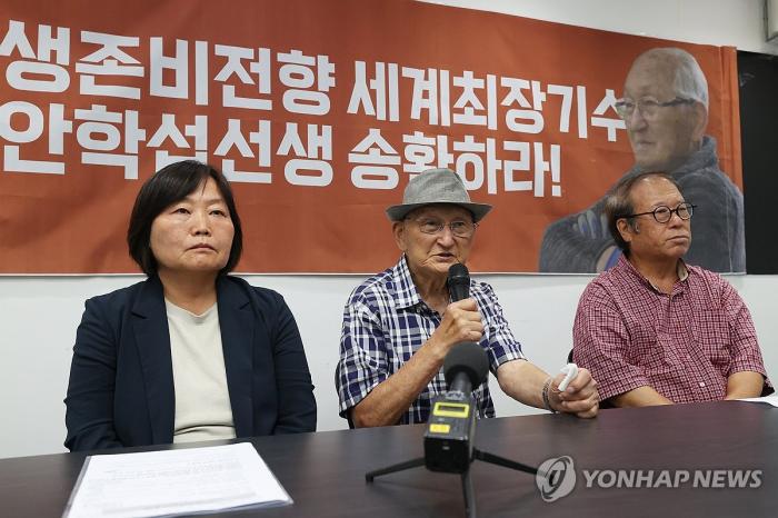 비전향장기수 송환 논란, ‘인도주의’ 명분 뒤의 정치적 계산 있나? 기사 이미지