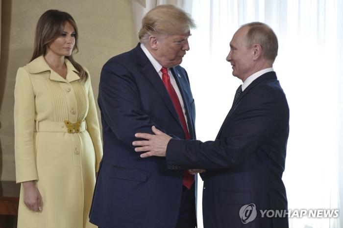 멜라니아 여사, 푸틴에 공개 서한 기사 이미지