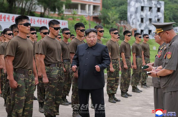 [북한의 오늘] 김정은의 ‘저격수 쇼’ 기사 이미지