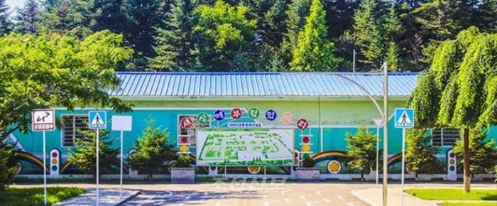 [북한의 오늘] 청진어린이교통공원 종업원들의 노력 기사 이미지