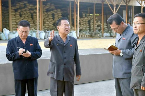 [북한 돋보기] 최룡해의 ‘현지지도’ 기사 이미지