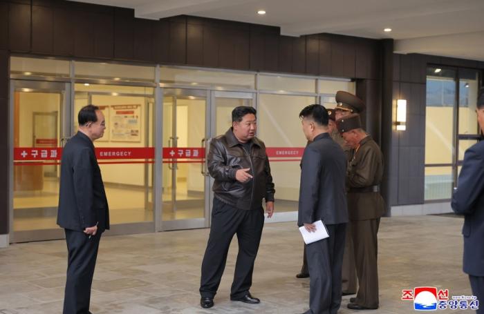 [기자생각] 북한 ‘강동군 병원 완공’ 선전의 허상 기사 이미지