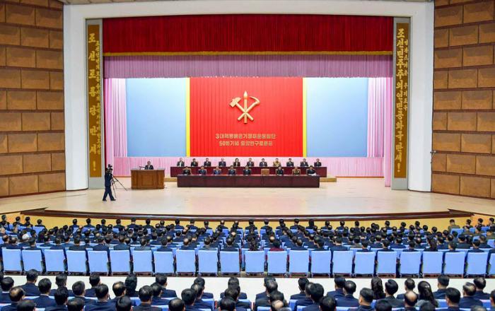 [북한의 오늘] 북한의 ‘3대혁명’ 50년 기사 이미지