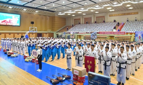 [북한의 오늘] 예술인체육대회 기사 이미지