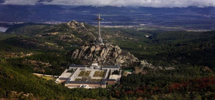 [USA 가톨릭 205] 세계에서 가장 큰 십자가를 짊어지다. 기사 이미지