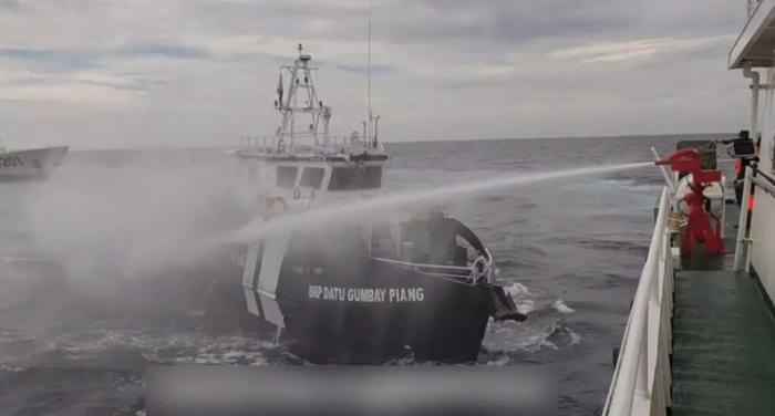 중국의 막가파식 횡포.. 남지나해 또다시 긴장 기사 이미지