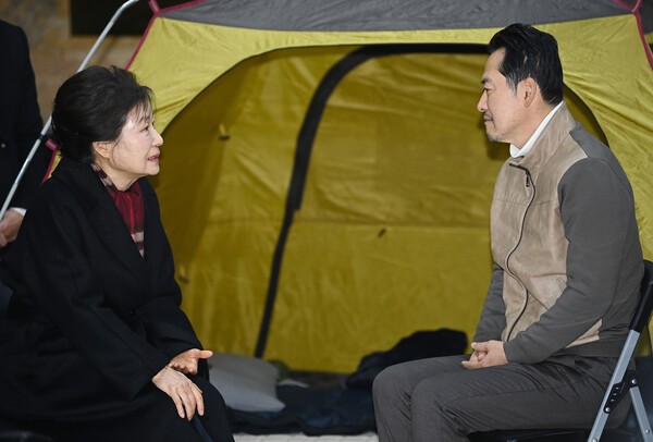 [기자생각] 단식의 자리에서 건넨 위로 기사 이미지