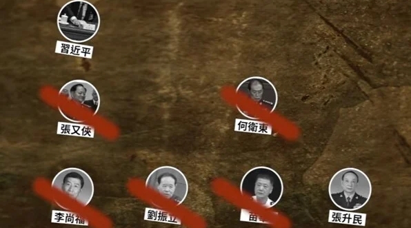 시진핑, 마오 이후 첫 ‘홀로 사령관’ 되다 기사 이미지