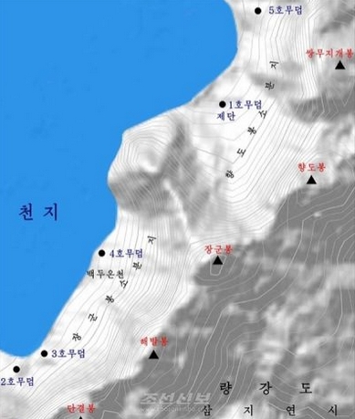 [북한 돋보기] “무덤 하나로 영토를 증명한다?” 기사 이미지