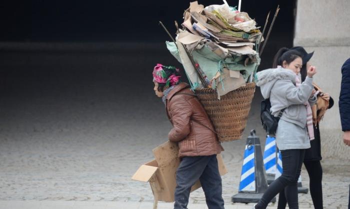 중국, “너무 진실하면 지워진다”