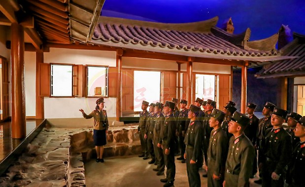 [북한 돋보기] ‘전승’이라는 이름의 선전, 주민의 고통은 지워졌다
