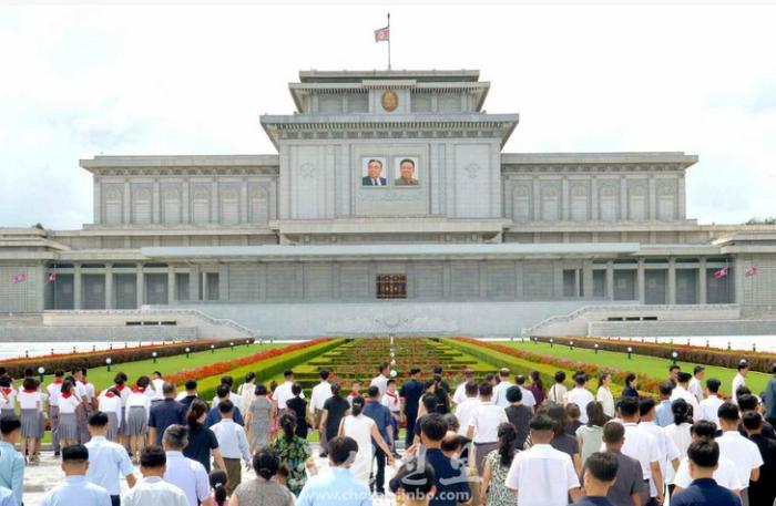 [북한의 오늘] ‘추모’라는 이름의 국가동원