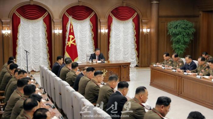 [북한 돋보기] “핵무력 확대·군대 총동원”