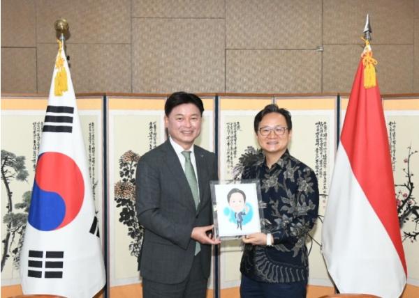 [기획 보도]조용익 부천시장, 인도네시아 경제·의료 현장 찾아 시장 진출 확대 모색